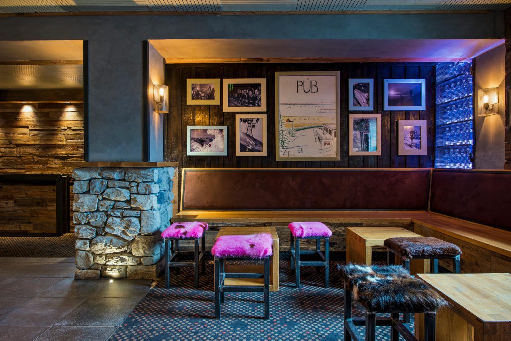Pub-Mont-Fort-6
